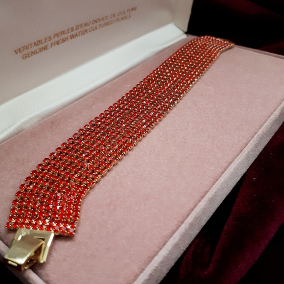 Multistrand bracelet with red rhinestones - Picture 6 of 10